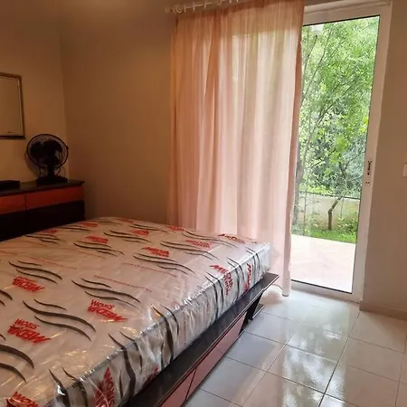 Stavros House παραθαλάσσια μονοκατοικία * Dhilesi